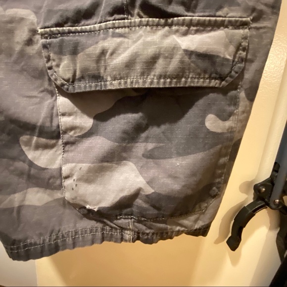 Oakley Military Cargo Short - Picture 3 of 6